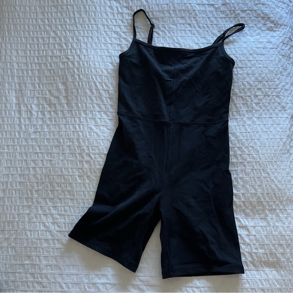 aritzia viral bodysuit onesie/romper